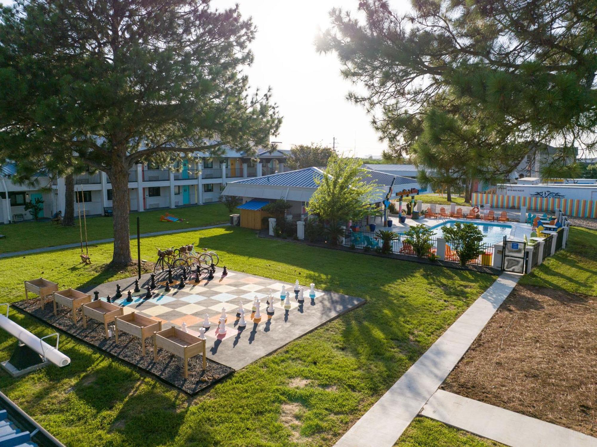 Hotel Mccoy - Art, Libations, Pool Society College Station Kültér fotó